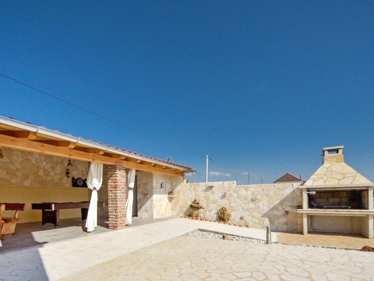 Holiday Home Frane By Interhome Lisane Tinjske Exteriér fotografie